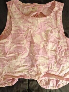 Pact Cotton/Linen FLORAL top